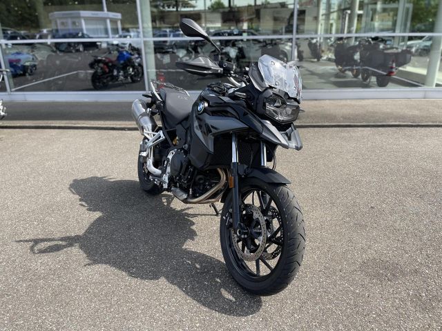 BMW F 800 GS Triple Black 3 Pakete SOS RDC Tempom. Hau Ansicht 2 für Fahrzeugdetailseite