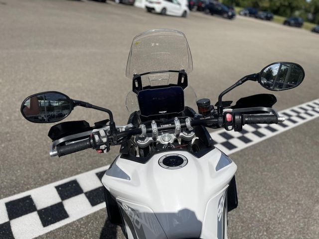 TRIUMPH Tiger Ansicht 8 für Fahrzeugdetailseite