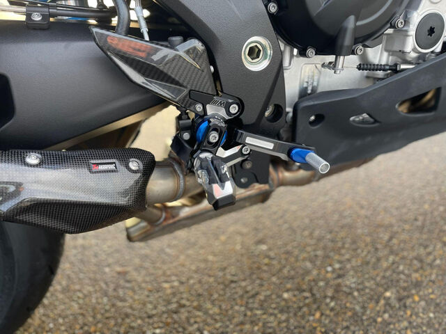 BMW M 1000 XR M Competition Paket Carbonpaket Lenkeren Ansicht 15 für Fahrzeugdetailseite