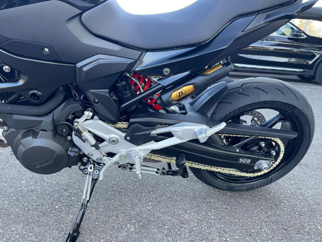 BMW F 900 R Triple Black 2 Pakete Headlight Pro M Endu Ansicht 14 für Fahrzeugdetailseite