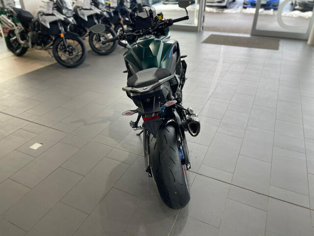 BMW M 1000 XR Aurelius green M Competition Paket Carbo Ansicht 4 für Fahrzeugdetailseite