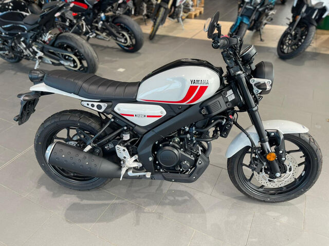 YAMAHA XSR 125 Ansicht 3 für Fahrzeugdetailseite