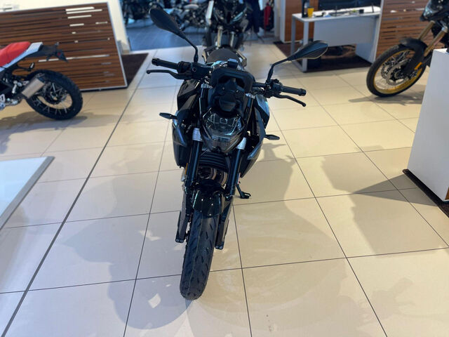 BMW F 900 R Triple Black 2 Pakete M Endurance Kette Ansicht 6 für Fahrzeugdetailseite