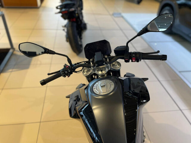 BMW F 900 R Triple Black 2 Pakete M Endurance Kette Ansicht 7 für Fahrzeugdetailseite