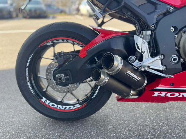 HONDA CBR 1000 RA Rot Bodis Auspuff Kennzeichenha.kurz Ansicht 11 für Fahrzeugdetailseite