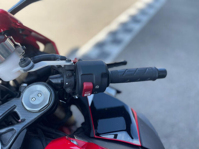 HONDA CBR 1000 RA Rot Bodis Auspuff Kennzeichenha.kurz Ansicht 8 für Fahrzeugdetailseite