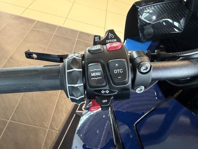 BMW M 1000 XR M Competition + Carbon Paket Ansicht 12 für Fahrzeugdetailseite