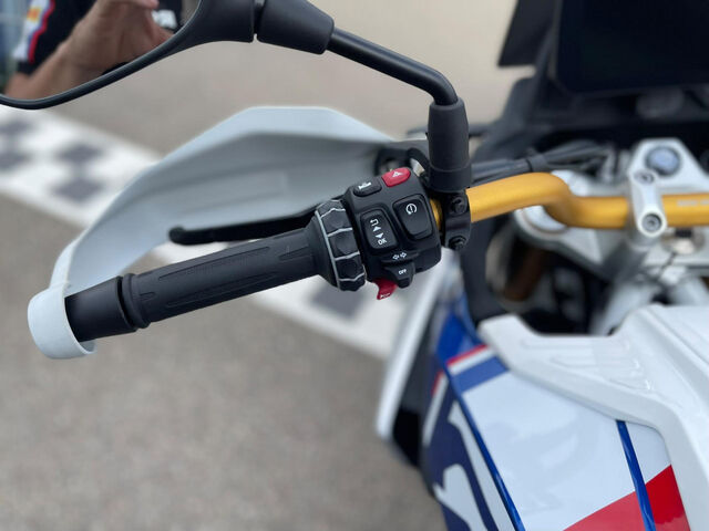 BMW F 450 GS Easy Ride Clutch Kreuzspeichen Navigation Ansicht 10 für Fahrzeugdetailseite