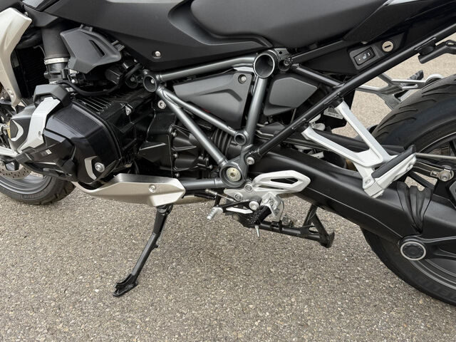 BMW R 1250 R 4 Pakete Adaptives Kurvenlicht Ansicht 11 für Fahrzeugdetailseite