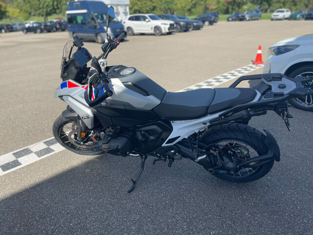 BMW R 1300 GS 3 Pakete Adaptive Fahrzeughöhenregelung Ansicht 7 für Fahrzeugdetailseite