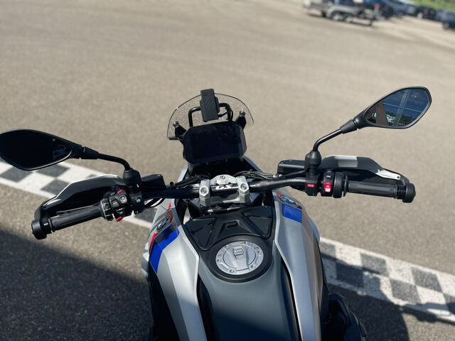 BMW R 1300 GS 3 Pakete Adaptive Fahrzeughöhenregelung Ansicht 8 für Fahrzeugdetailseite