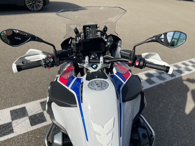 BMW R1250GS Ansicht 8 für Fahrzeugdetailseite