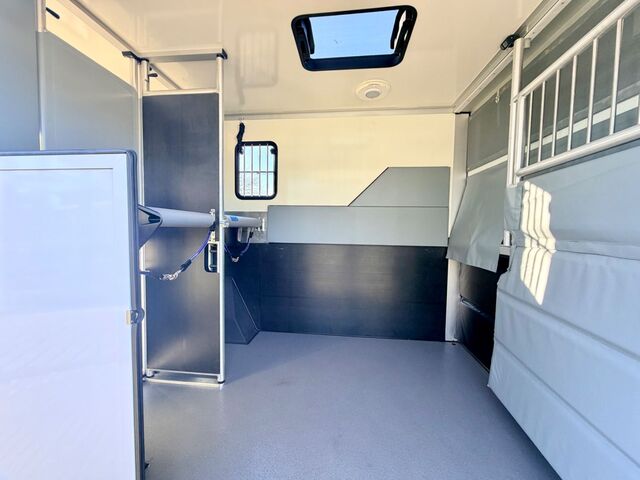 RENAULT Master Pferdetransporter MSG Ansicht 14 für Fahrzeugdetailseite