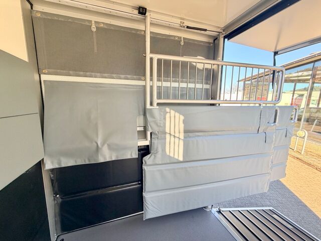RENAULT Master Pferdetransporter MSG Ansicht 17 für Fahrzeugdetailseite