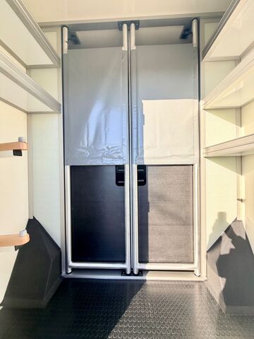 RENAULT Master Pferdetransporter MSG Ansicht 9 für Fahrzeugdetailseite