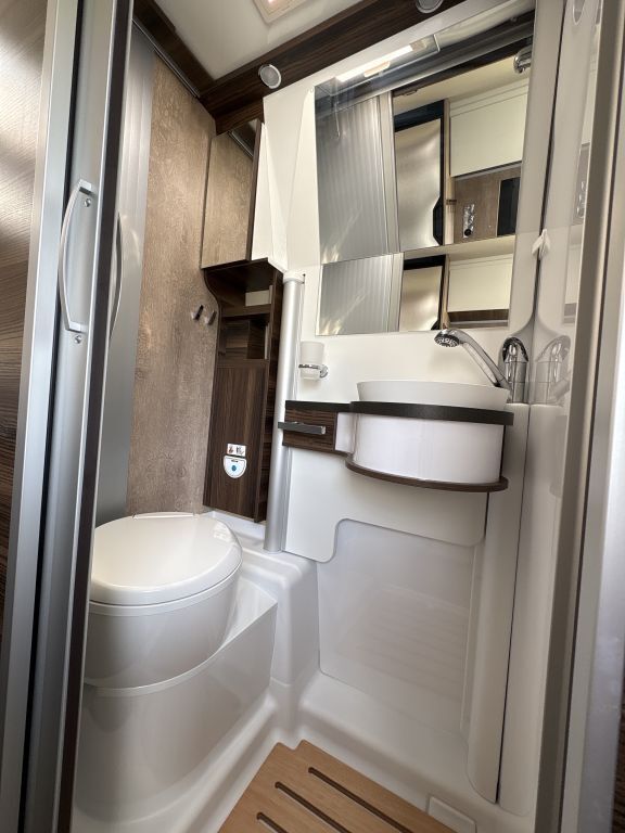 LAIKA 600 - ab Euro 85,789,-- Ansicht 16 für Fahrzeugdetailseite