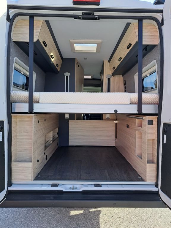 SUN LIVING 65 GX - mit Hubbett im Heck Ansicht 8 für Fahrzeugdetailseite