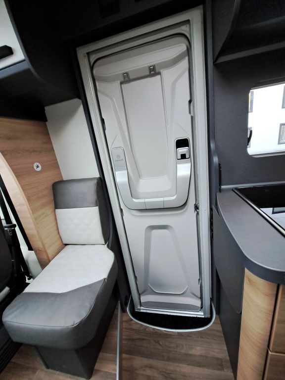 KNAUS 650 MEG Platinum Selection Ansicht 17 für Fahrzeugdetailseite