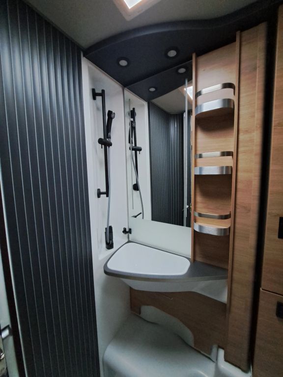 KNAUS 650 MEG Platinum Selection Ansicht 26 für Fahrzeugdetailseite