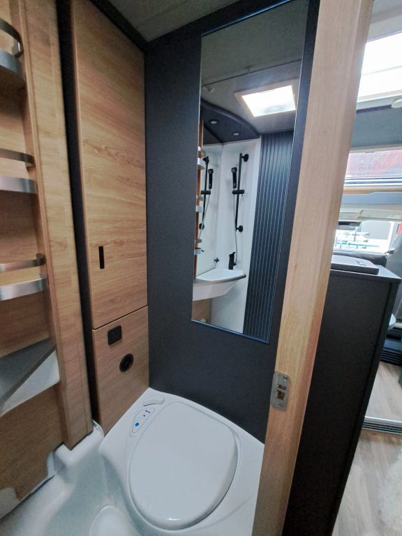 KNAUS 650 MEG Platinum Selection Ansicht 28 für Fahrzeugdetailseite