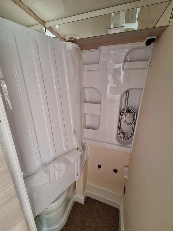 EURAMOBIL 595 HB -Jungwagen mit nur 6.594 km. Ansicht 15 für Fahrzeugdetailseite