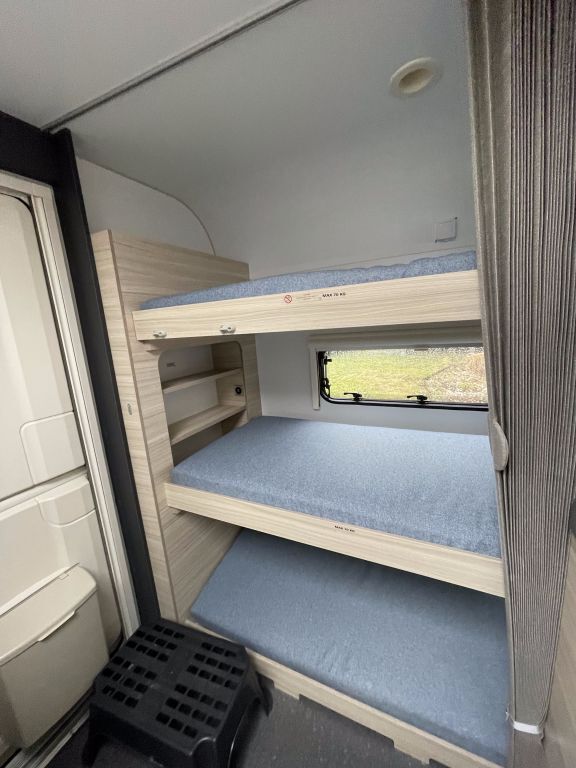 ADRIA 542 PK 3er Stockbett- Abverkauf Ansicht 8 für Fahrzeugdetailseite