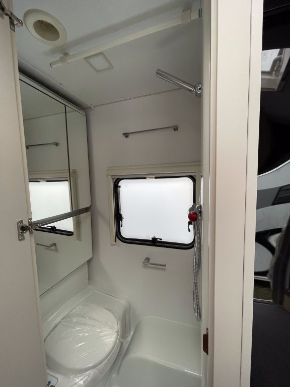 ADRIA 593 UP - Abverkauf- Doppelbett Ansicht 11 für Fahrzeugdetailseite