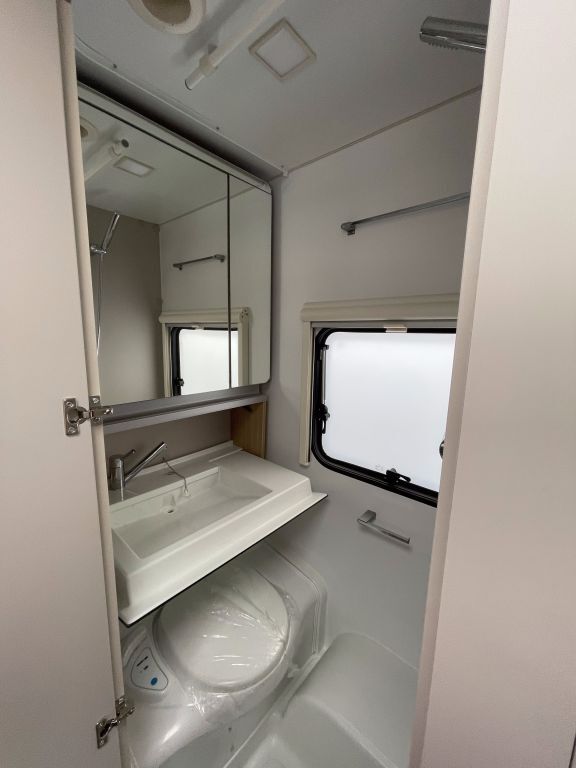 ADRIA 593 UP - Abverkauf- Doppelbett Ansicht 12 für Fahrzeugdetailseite