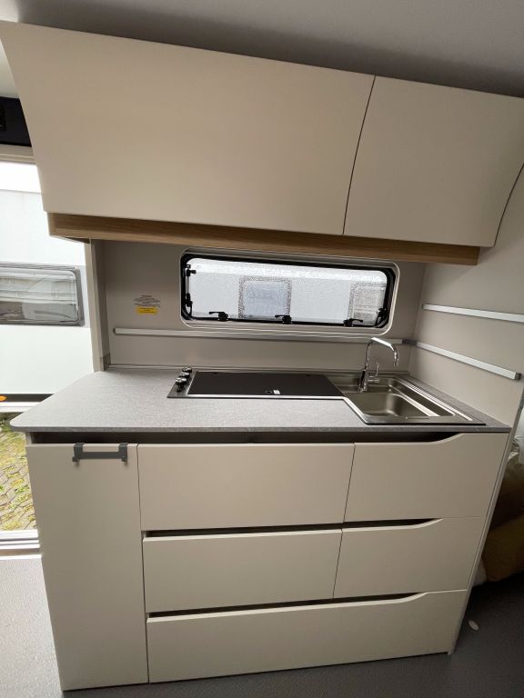 ADRIA 593 UP - Abverkauf- Doppelbett Ansicht 14 für Fahrzeugdetailseite
