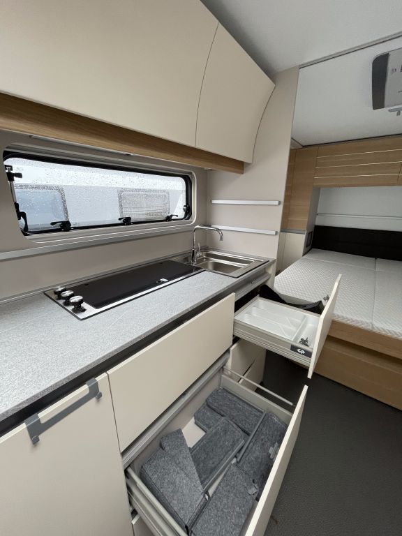 ADRIA 593 UP - Abverkauf- Doppelbett Ansicht 16 für Fahrzeugdetailseite