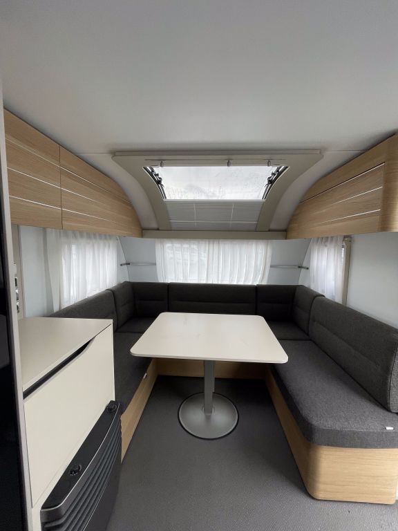 ADRIA 593 UP - Abverkauf- Doppelbett Ansicht 6 für Fahrzeugdetailseite
