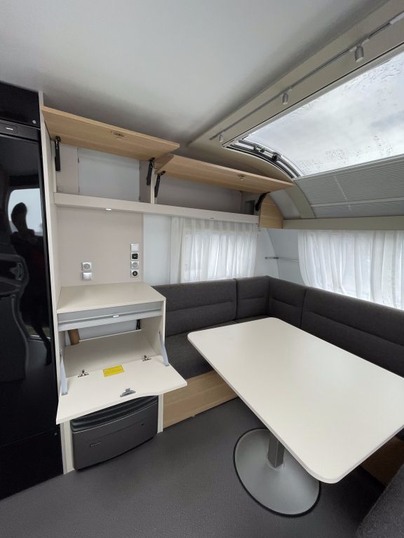 ADRIA 593 UP - Abverkauf- Doppelbett Ansicht 7 für Fahrzeugdetailseite