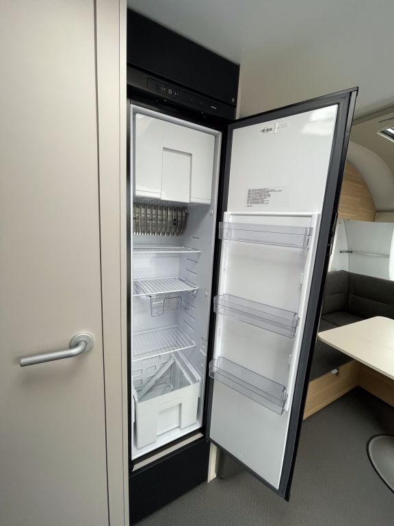 ADRIA 593 UP - Abverkauf- Doppelbett Ansicht 9 für Fahrzeugdetailseite