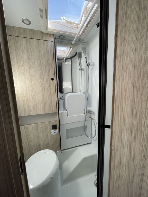 SUN LIVING 70 DL -20ED- ab Euro 76.084,-- Ansicht 11 für Fahrzeugdetailseite