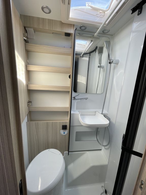 SUN LIVING 70 DL -20ED- ab Euro 76.084,-- Ansicht 12 für Fahrzeugdetailseite