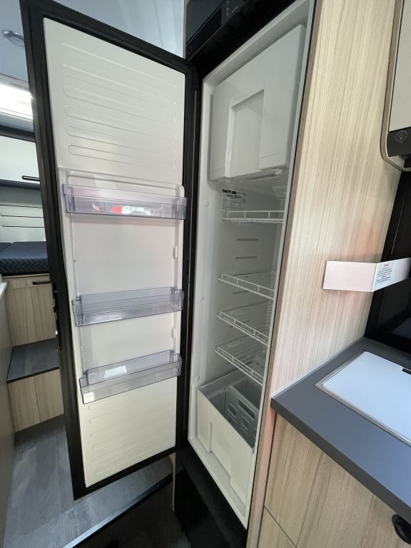 SUN LIVING 70 DL -20ED- ab Euro 76.084,-- Ansicht 14 für Fahrzeugdetailseite