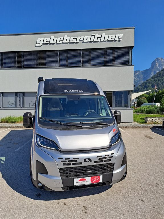 ADRIA 640 SGX 60 Years Ansicht 1 für Fahrzeugdetailseite