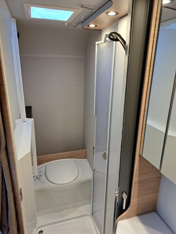 WEINSBERG 600 MF Ansicht 22 für Fahrzeugdetailseite