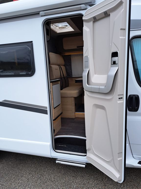 WEINSBERG 600 MF Ansicht 7 für Fahrzeugdetailseite