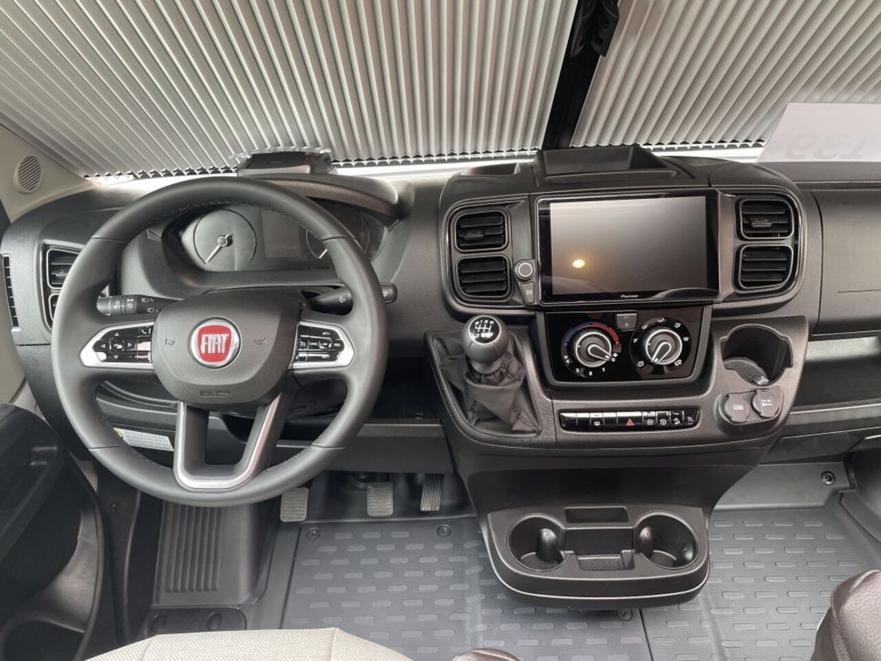 WEINSBERG 600 MF EDITION [PEPPER] -Abverkaufsstück Ansicht 22 für Fahrzeugdetailseite