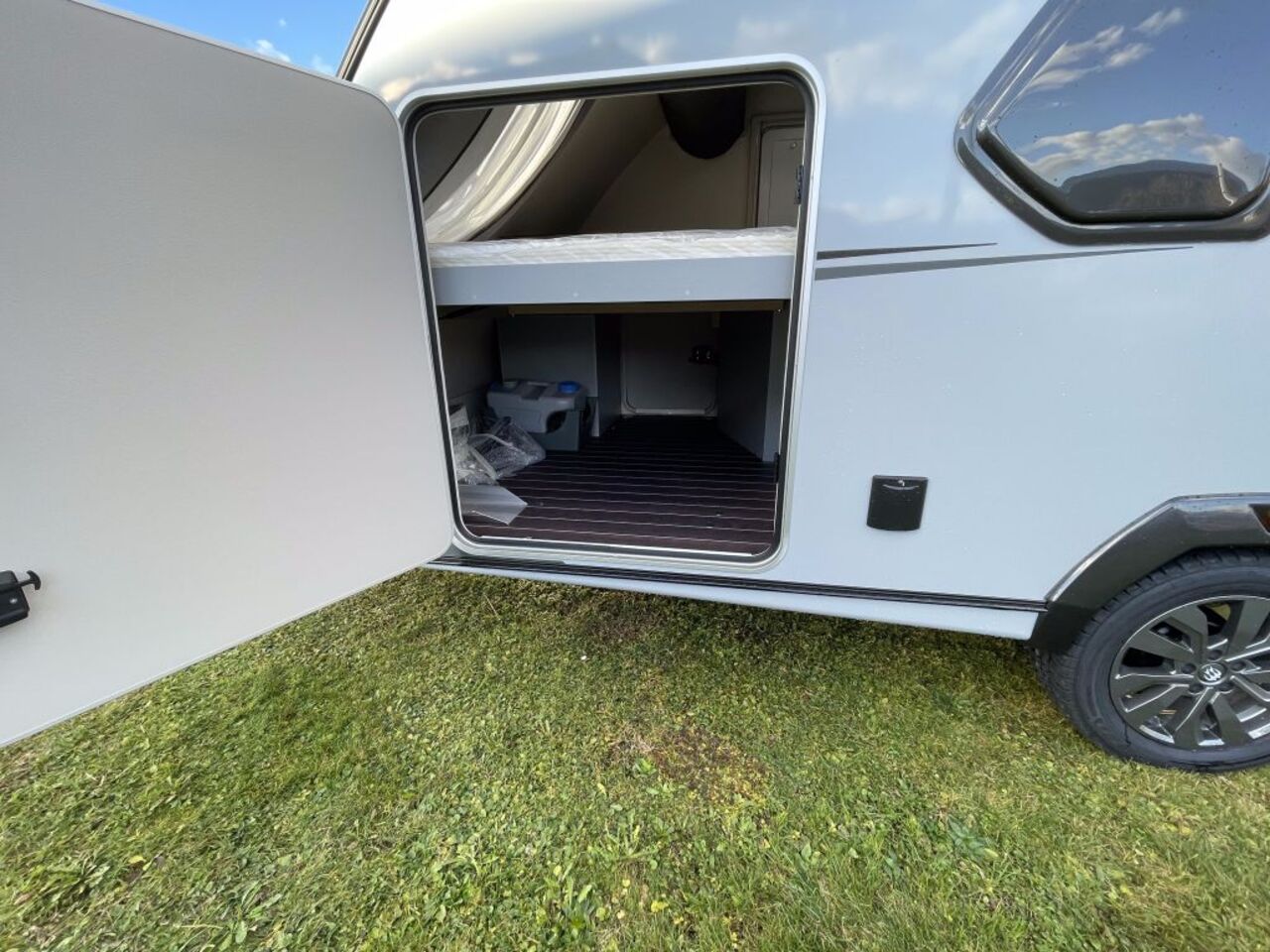 KNAUS 480 QL Black Selection Ansicht 9 für Fahrzeugdetailseite