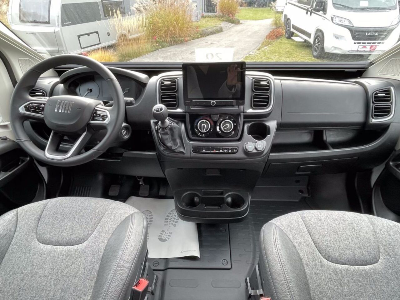 SUN LIVING 65 GX - mit Hubbett im Heck Ansicht 10 für Fahrzeugdetailseite