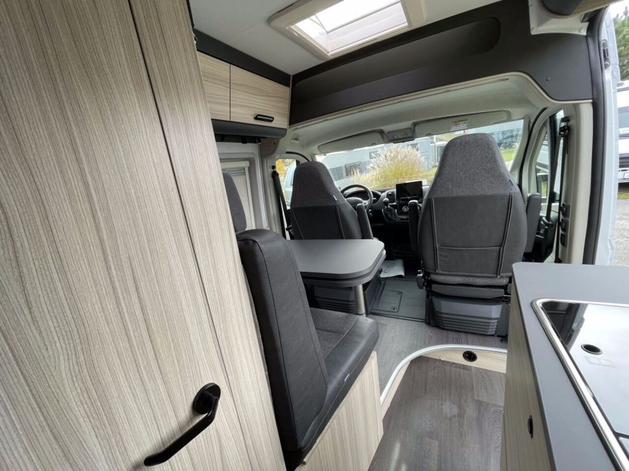 SUN LIVING 65 GX - mit Hubbett im Heck Ansicht 14 für Fahrzeugdetailseite