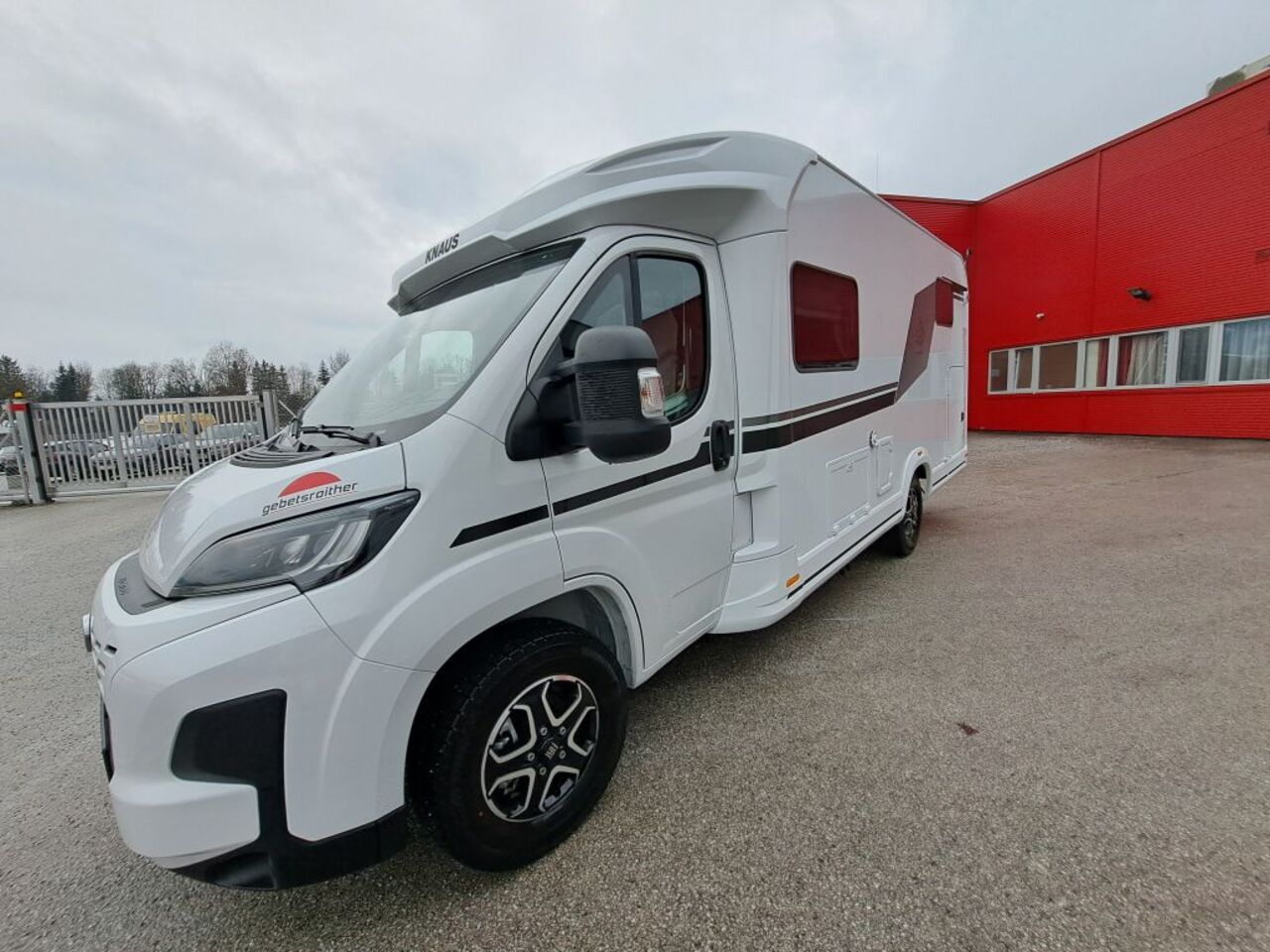 KNAUS 650 MEG Platinum Selection Ansicht 1 für Fahrzeugdetailseite