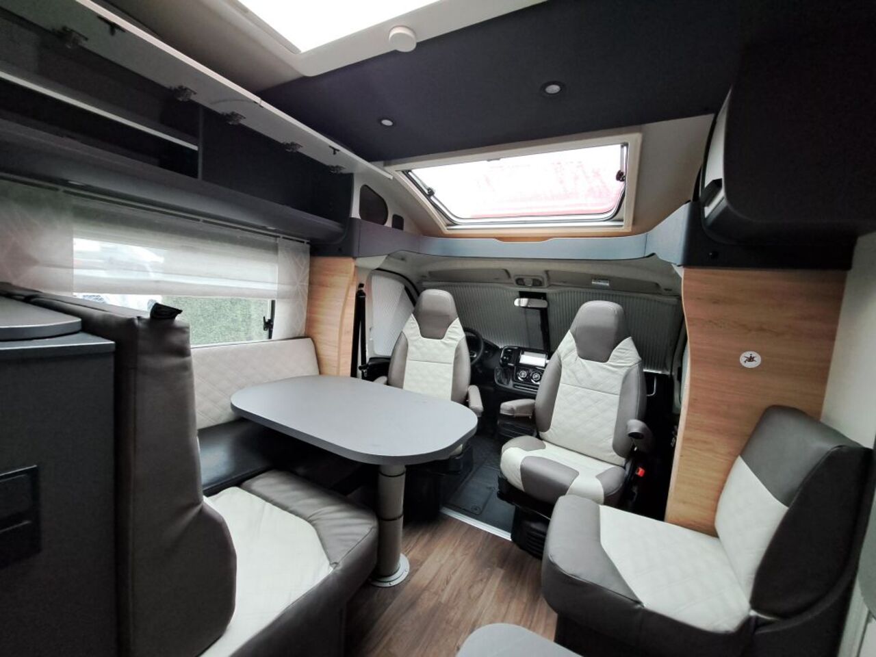 KNAUS 650 MEG Platinum Selection Ansicht 30 für Fahrzeugdetailseite