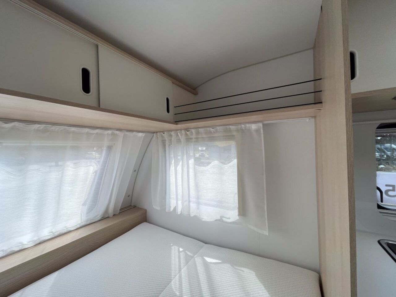 ADRIA 400 PS Ansicht 11 für Fahrzeugdetailseite