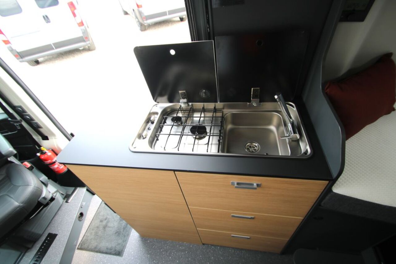 ADRIA 600 SLB - mit Einzelbetten Ansicht 13 für Fahrzeugdetailseite
