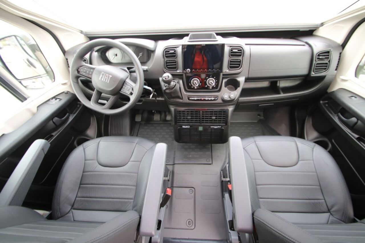 ADRIA 600 SLB - mit Einzelbetten Ansicht 9 für Fahrzeugdetailseite