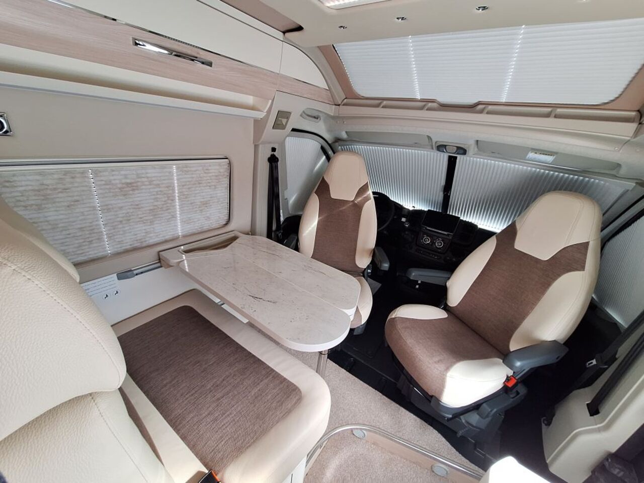EURAMOBIL 595 HB -Jungwagen mit nur 6.594 km. Ansicht 11 für Fahrzeugdetailseite