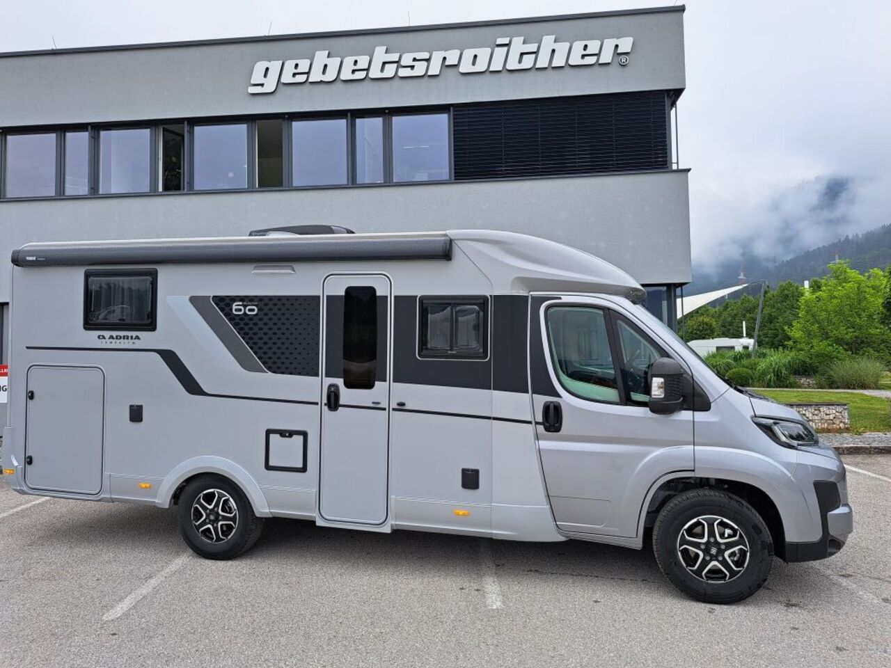 ADRIA DL 60 Years Ansicht 4 für Fahrzeugdetailseite